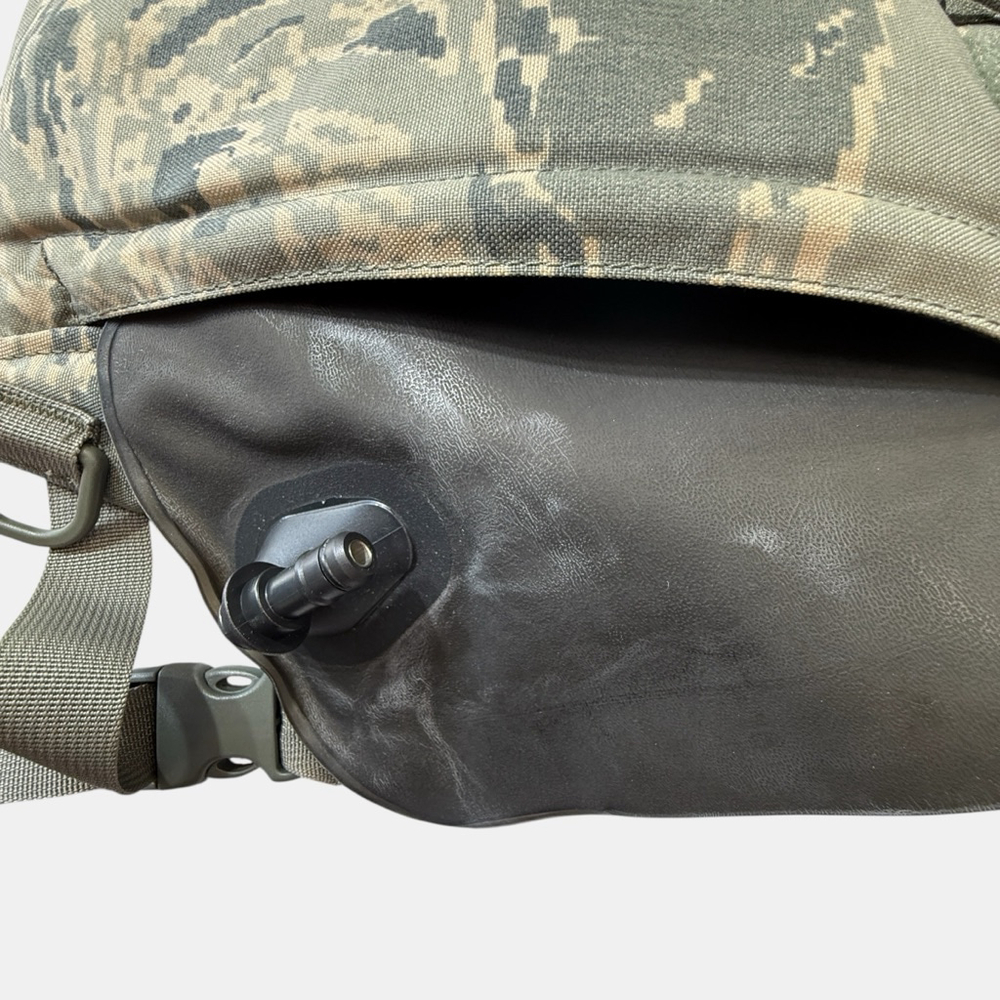 CamelBak Thermobak 3L Hydration Backpack Digital Camo Military Tactical Pack - Picture 8 of 10
